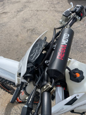 Мотоцикл Regulmoto CROSSTREC 300