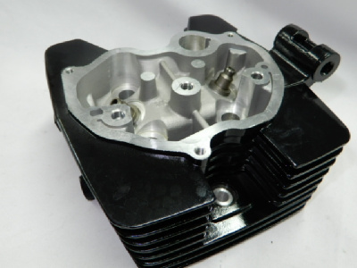 Головка цилиндра 4Т 165FMM, 166FMM D65,5 (d=27/31.5) голая с клапанами Racer Nitro